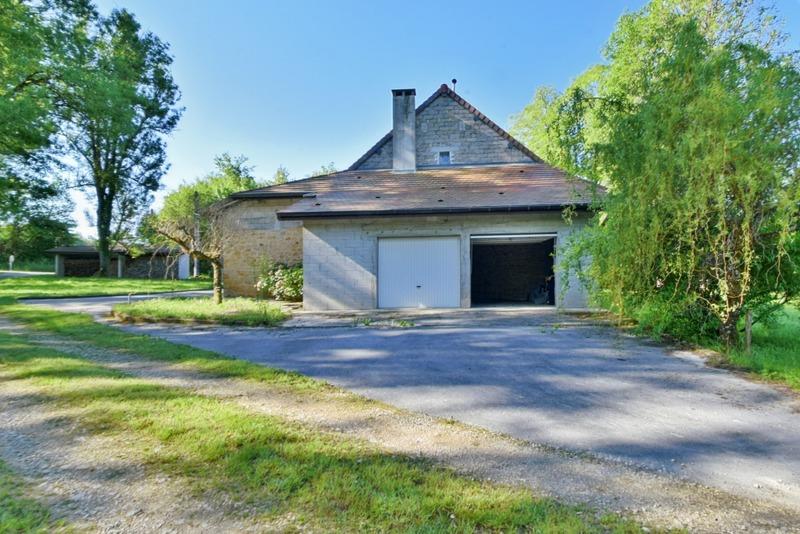 Maison - 188 m² - 6 pièces