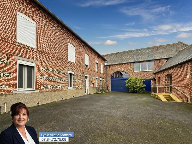 Maison - 369 m² - 11 pièces