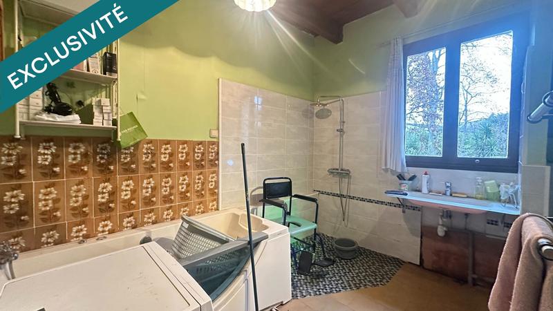 Maison - 202 m² - 5 pièces