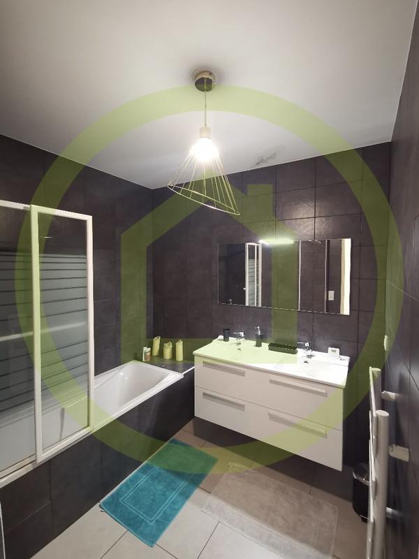 Appartement - 70 m² - 3 pièces