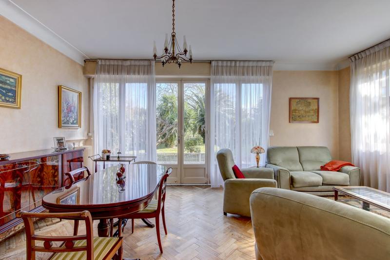 Maison traditionnelle - 102 m² - 5 pièces