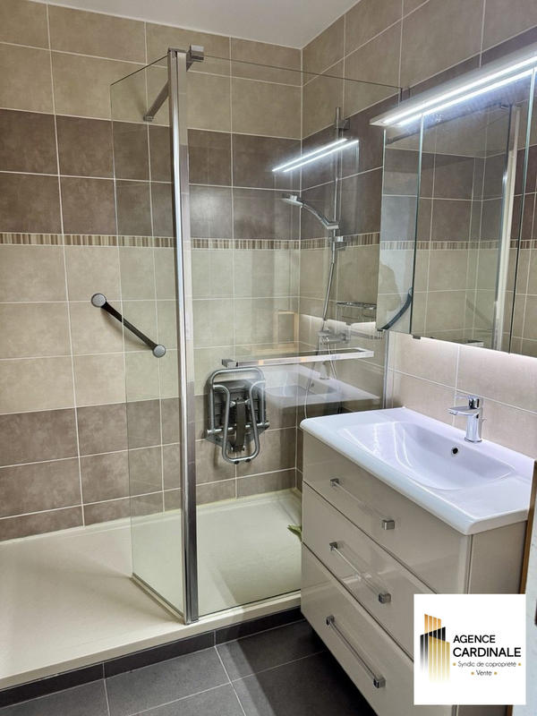 Appartement - 56 m² - 2 pièces