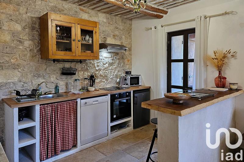 Maison - 210 m² - 7 pièces