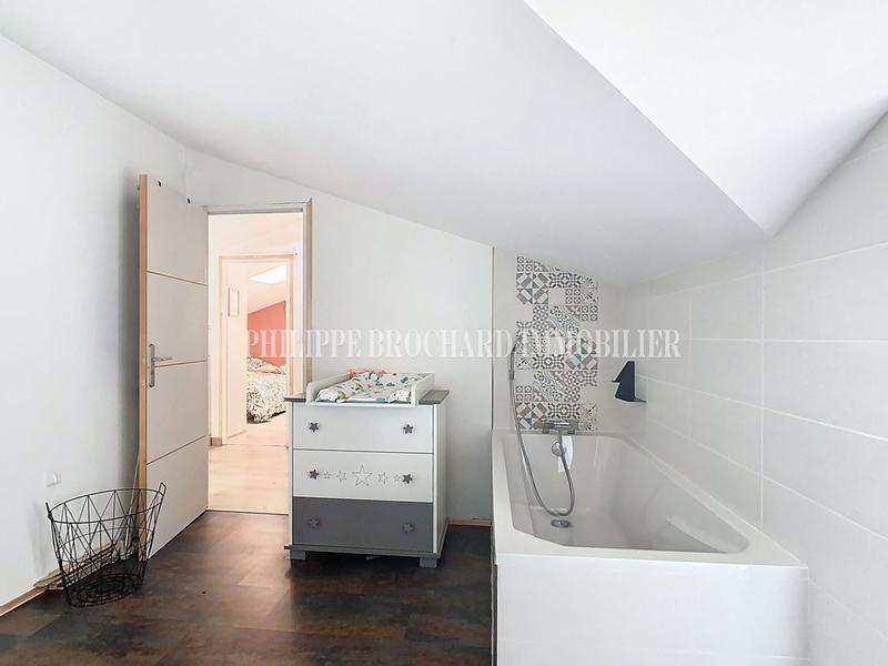 Maison - 98 m² - 5 pièces