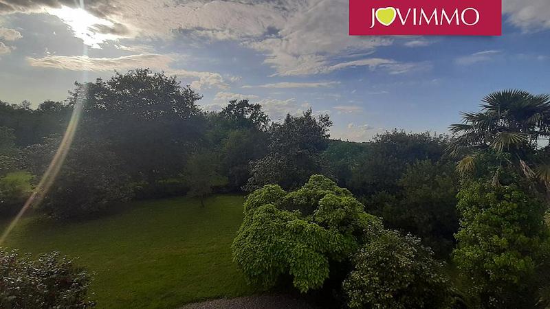 Maison - 317 m² - 8 pièces