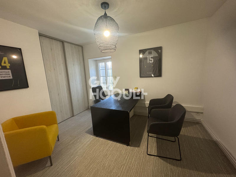 Local commercial - 158 m² - 6 pièces