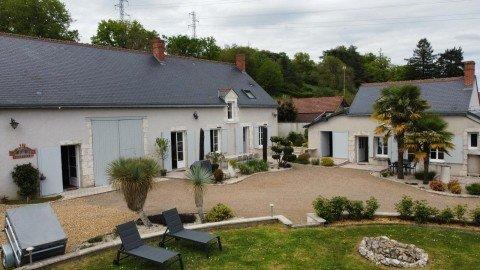 Propriété - 270 m² - 10 pièces