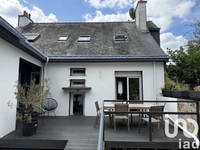 Maison - 193 m² - 8 pièces