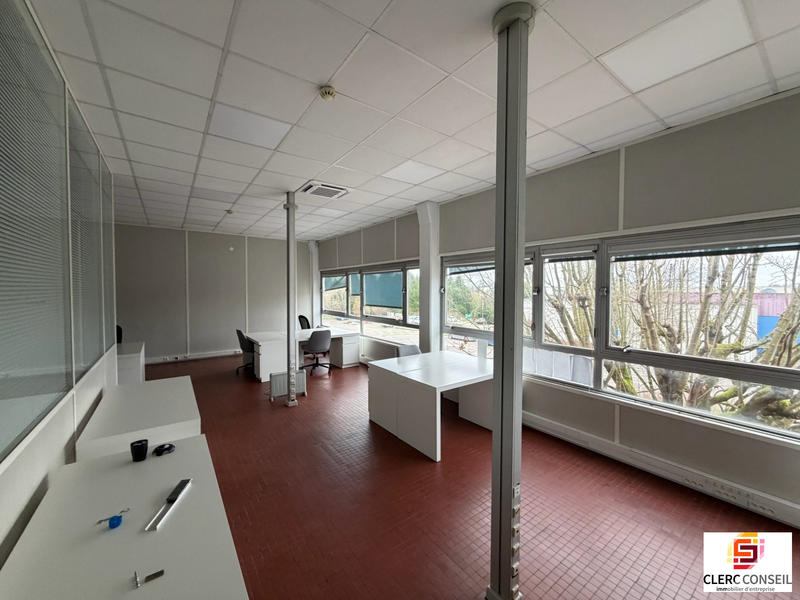 Bureau - 5 282 m²
