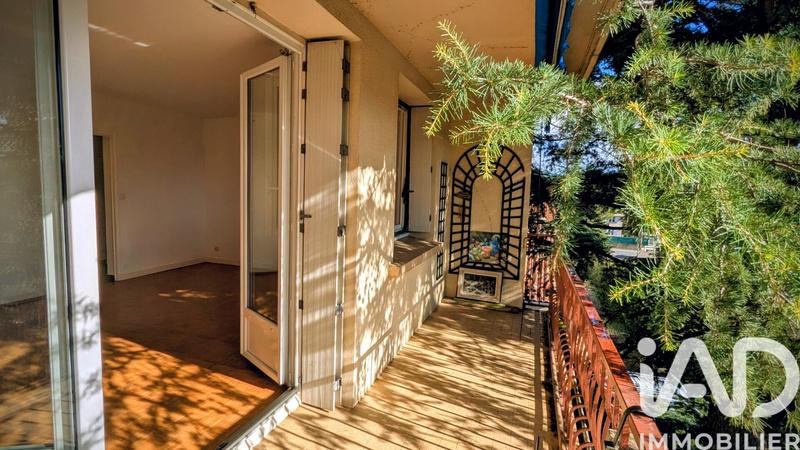 Appartement - 77 m² - 3 pièces