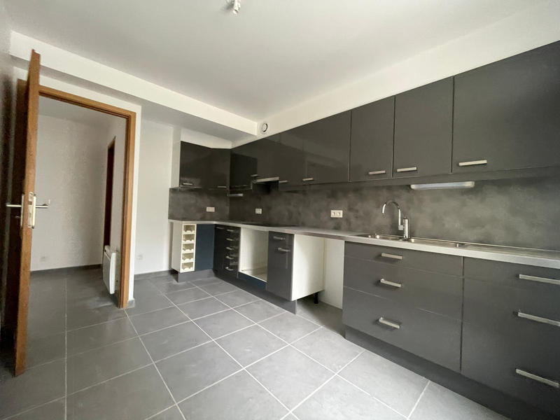 Appartement - 75 m² - 3 pièces