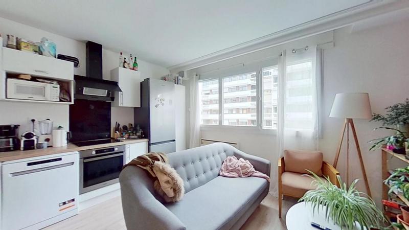 Appartement - 11 m² - 5 pièces