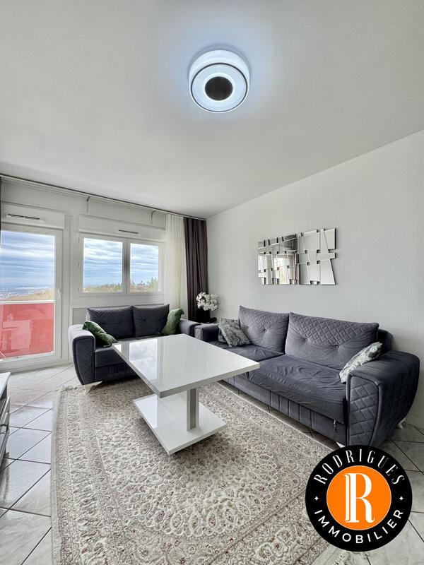 Appartement - 75 m² - 4 pièces