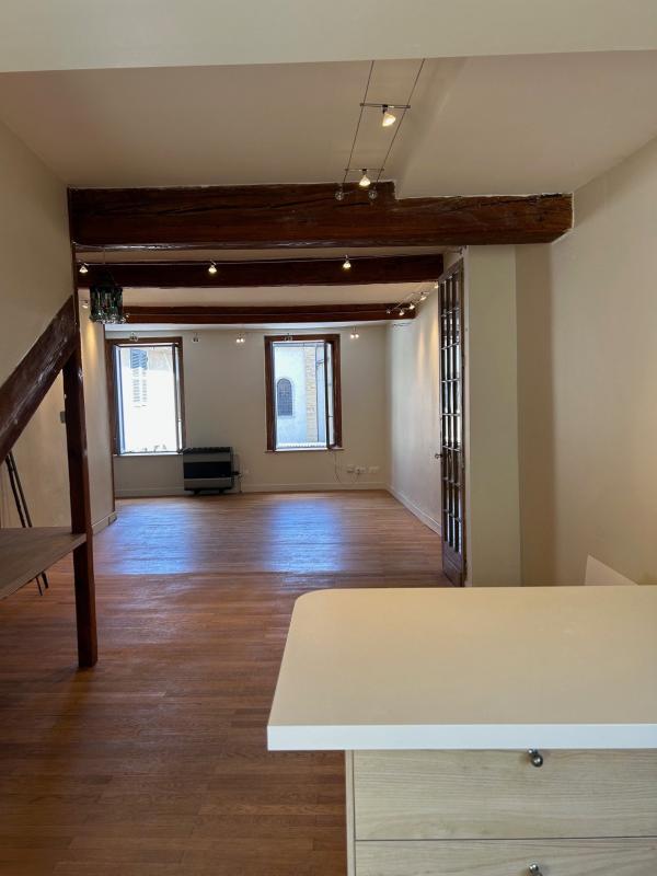 Appartement - 109 m² - 6 pièces