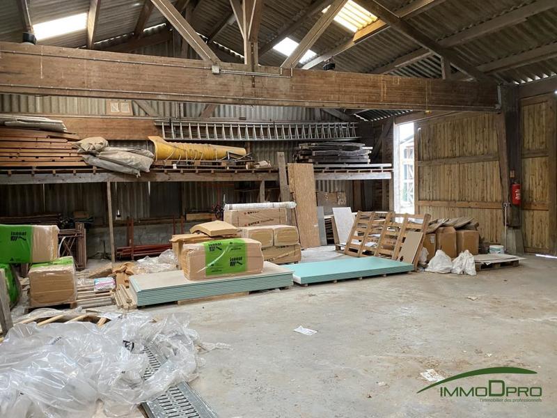 Entrepôt - 1 120 m²