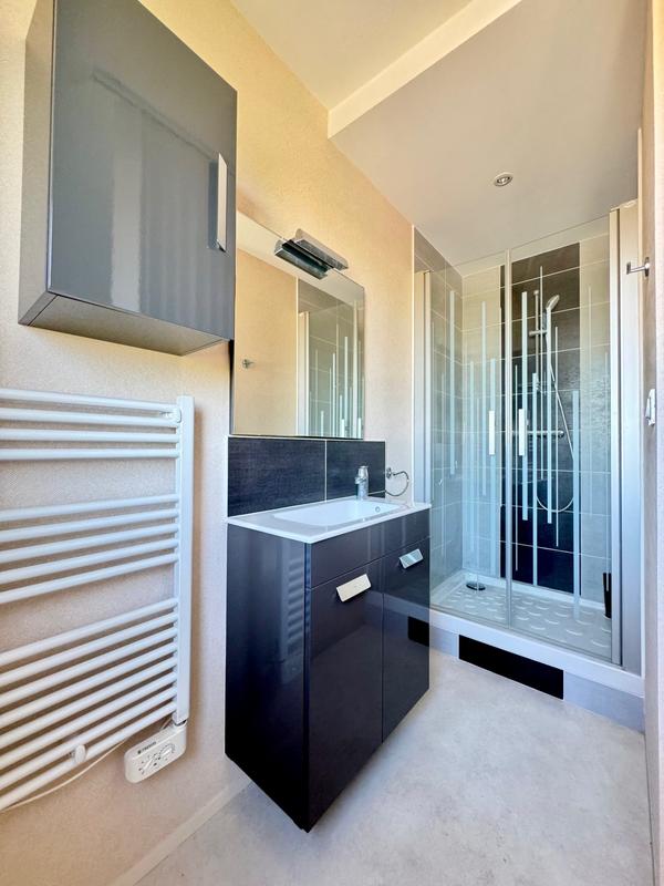 Appartement - 137 m² - 6 pièces