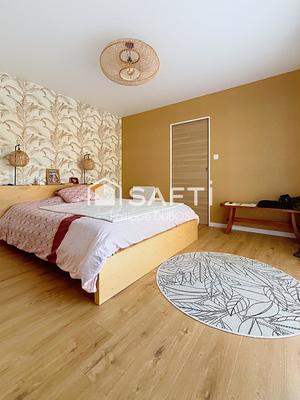 Maison - 161 m² - 5 pièces