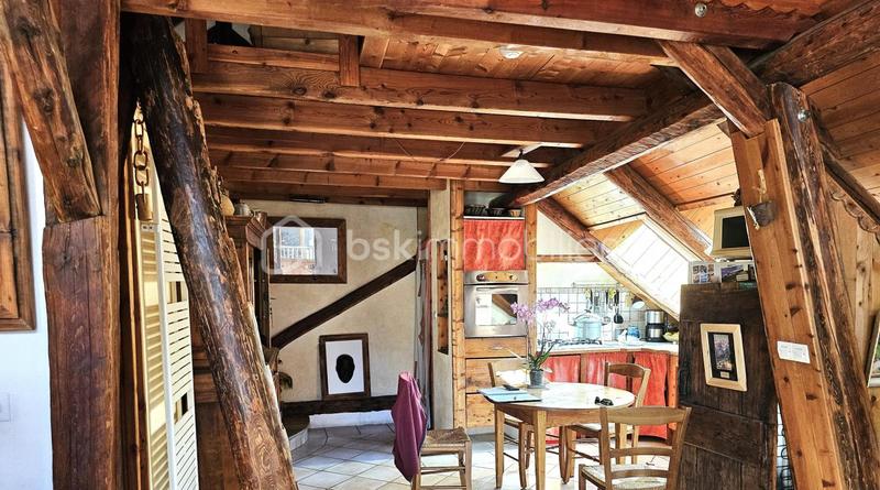 Maison de village - 200 m² - 9 pièces