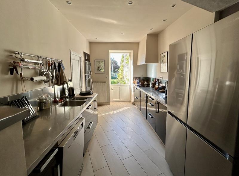 Maison - 336 m² - 10 pièces