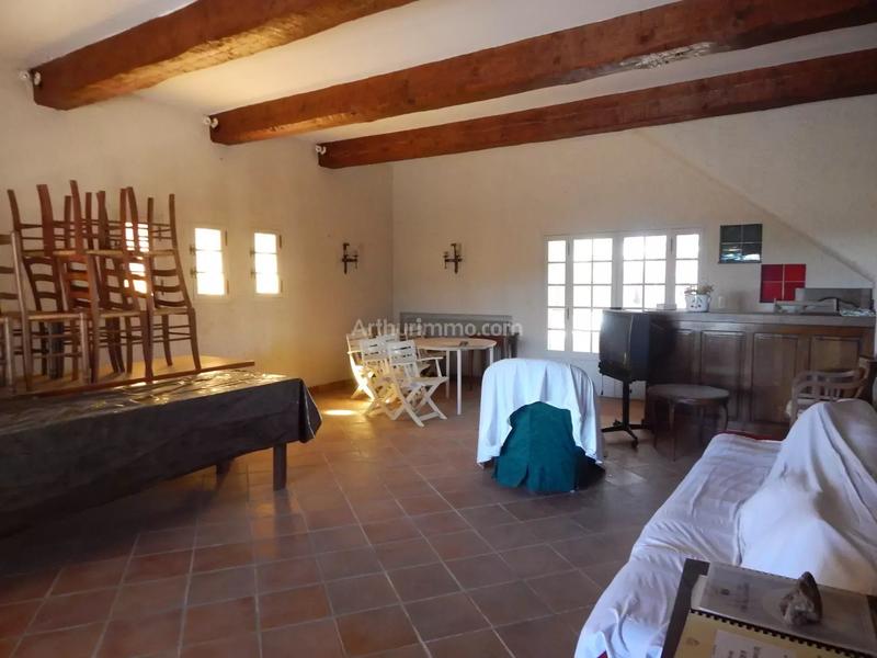 Maison - 225 m² - 7 pièces