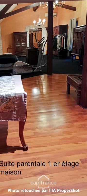 Propriété - 588 m² - 12 pièces