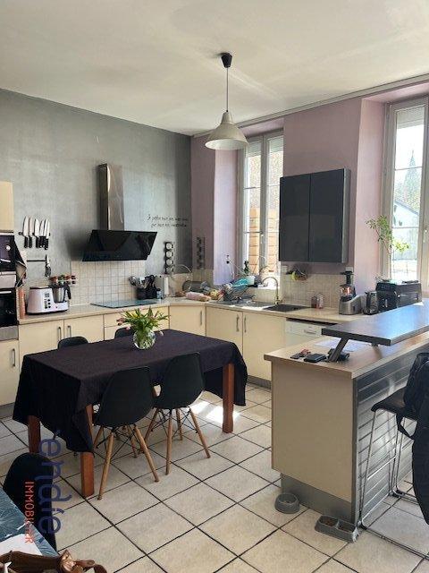 Appartement - 164 m² - 5 pièces