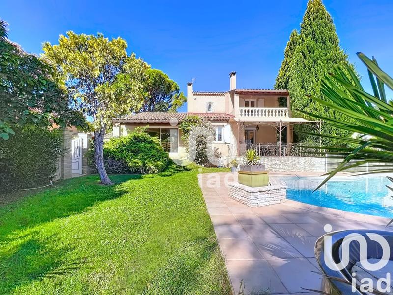 Maison - 182 m² - 7 pièces