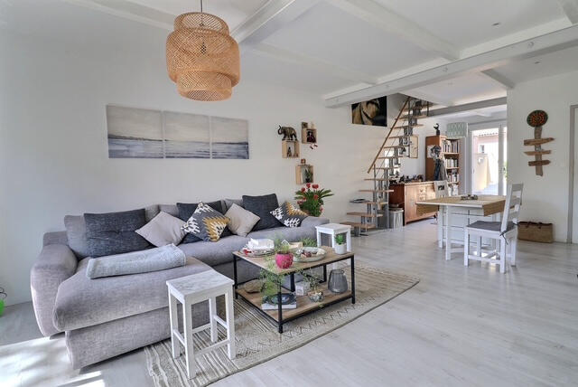 Maison - 185 m² - 6 pièces