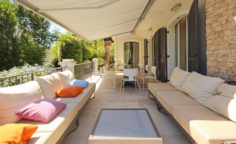 Villa - 225 m² - 6 pièces