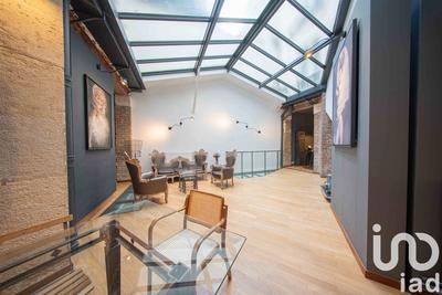 Loft - 245 m² - 5 pièces