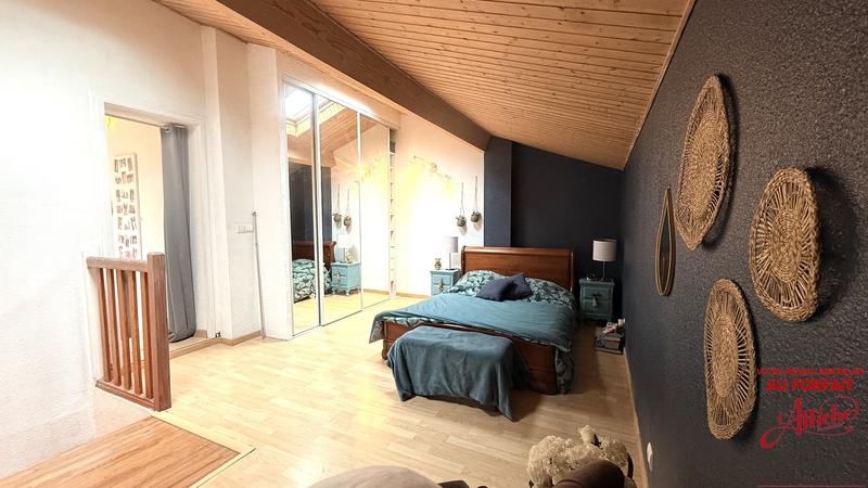Maison - 82 m² - 5 pièces