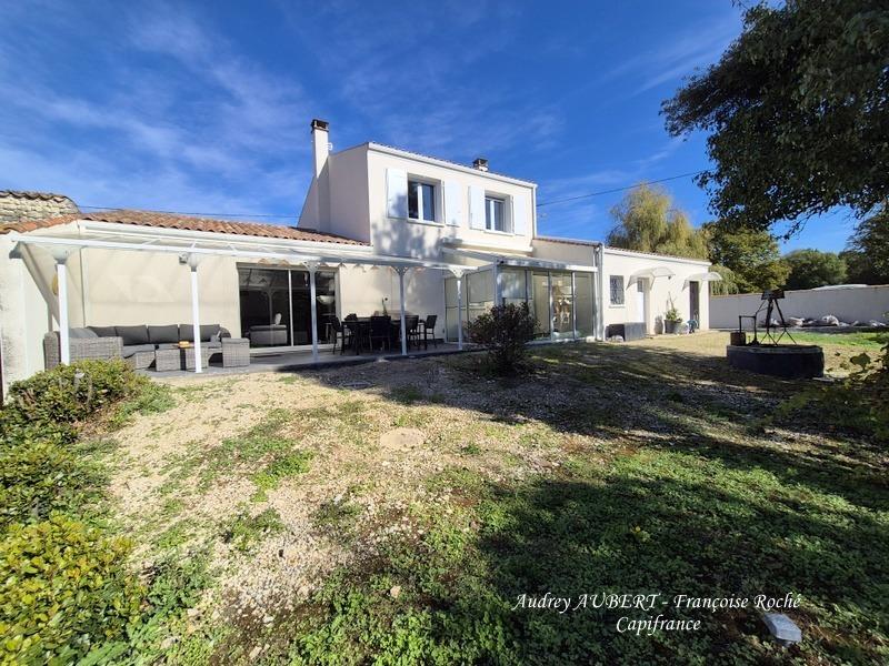 Maison - 158 m² - 6 pièces