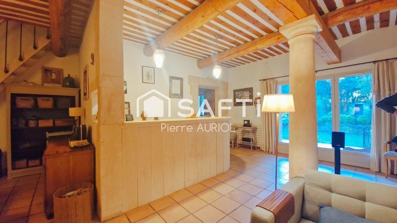 Maison - 200 m² - 6 pièces