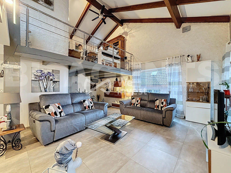 Maison - 187 m² - 6 pièces