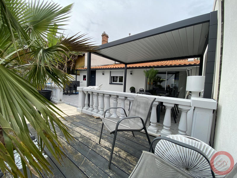 Maison - 160 m² - 5 pièces