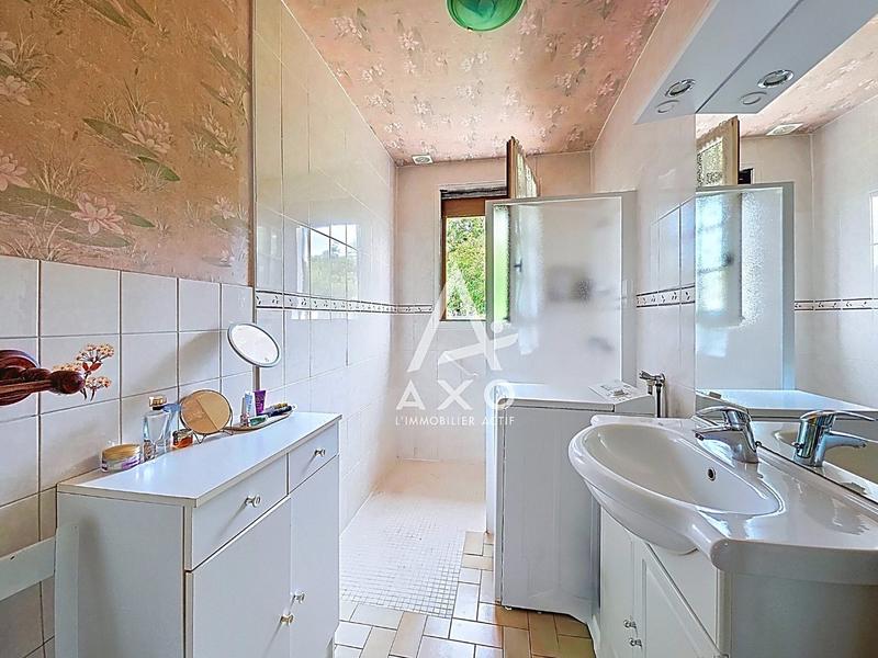 Maison - 92 m² - 5 pièces