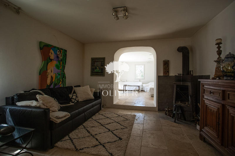 Propriété - 270 m² - 7 pièces