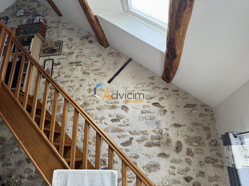 Maison - 240 m² - 8 pièces