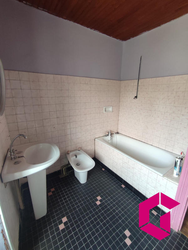 Maison - 73 m² - 7 pièces