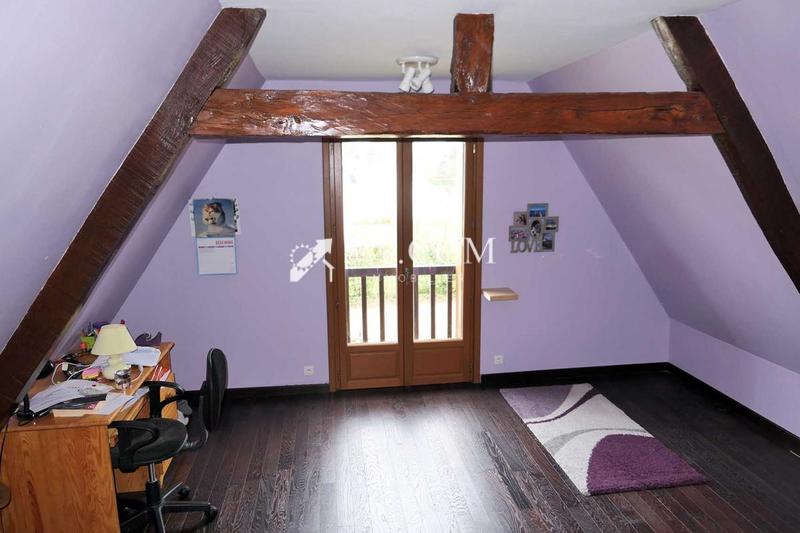 Demeure - 209 m² - 7 pièces