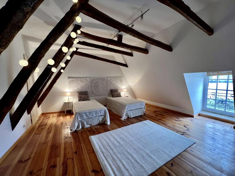 Maison ancienne - 240 m² - 10 pièces