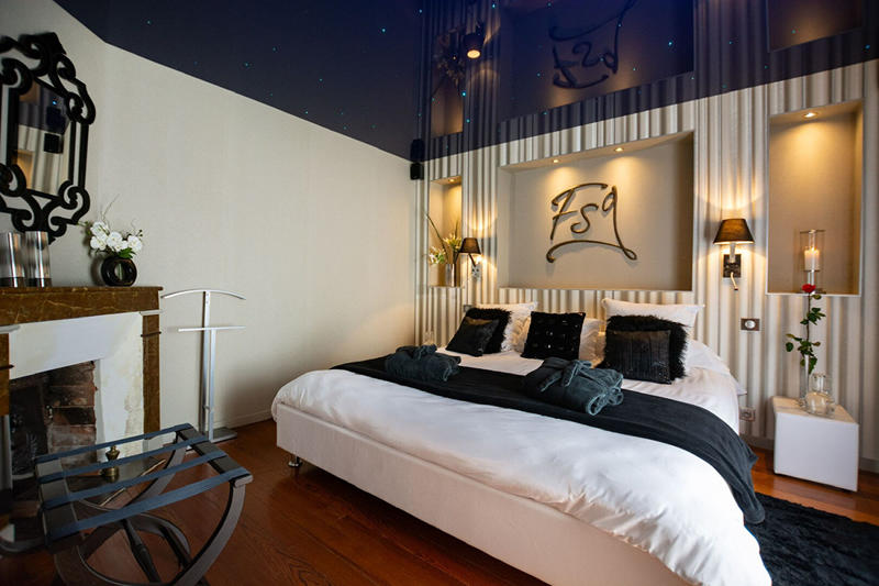 Maison - 542 m² - 20 pièces