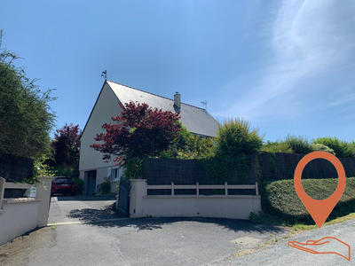 Maison traditionnelle - 110 m² - 4 pièces