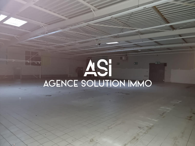 Local commercial - 1 104 m²