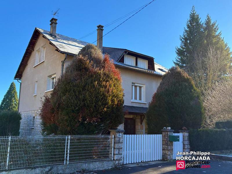 Maison - 307 m² - 8 pièces