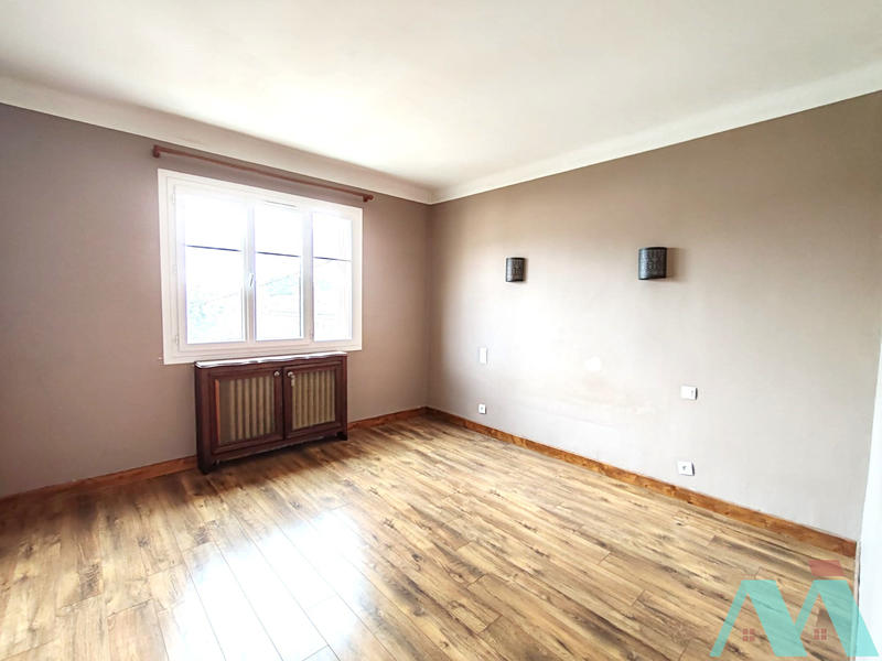 Appartement - 94 m² - 3 pièces