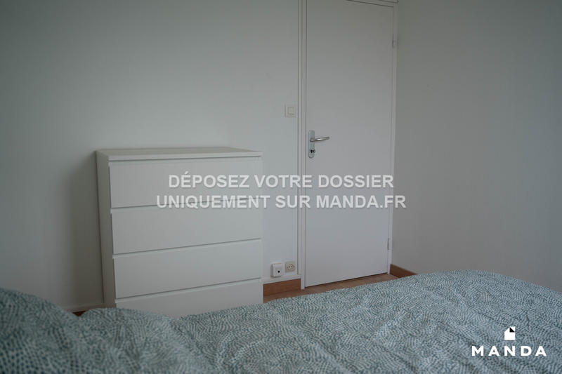 Chambre - 10 m² - 5 pièces