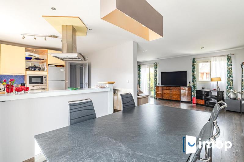 Maison - 110 m² - 6 pièces