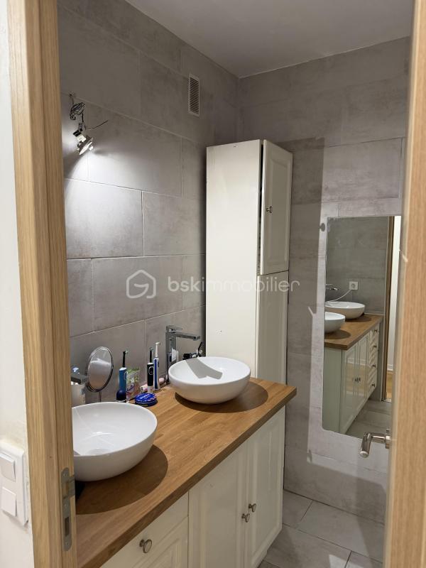 Appartement - 84 m² - 4 pièces