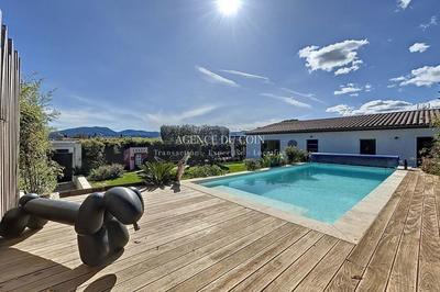 Maison - 156 m² - 5 pièces